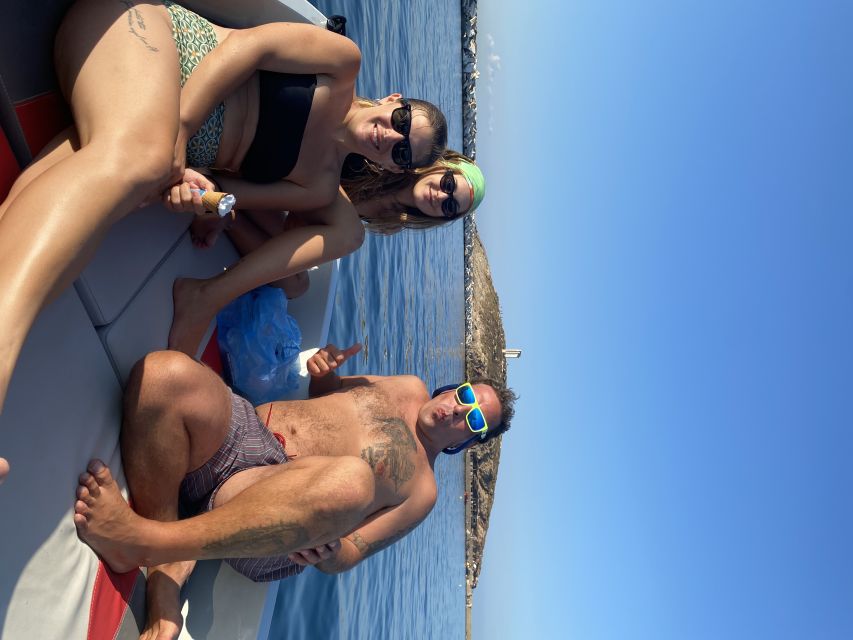 Paros: Catamaran Cruise With Swimming, Meal and Drinks - Group Size and Language