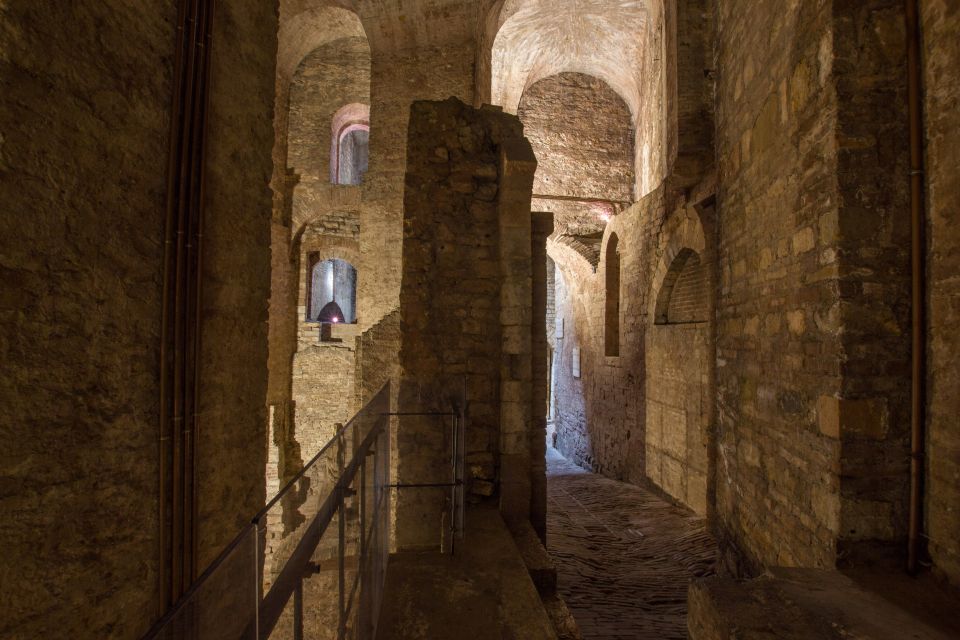 Perugia: Old Town Walking Tour, Piazza IV Novembre - Key Attractions in Perugia