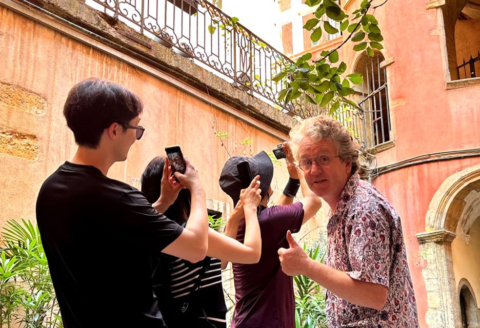 Photographic and Historical Workshop of Old Lyon - Booking and Cancellation