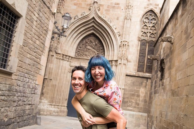 Photoshoot Tour in Barcelona Secret Corners - Meeting and Pickup Details