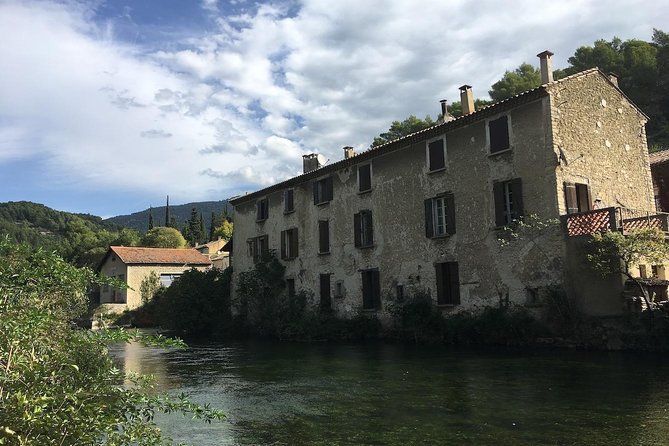 Picturesque Luberon - From AIX-EN-PROVENCE - Transportation Details
