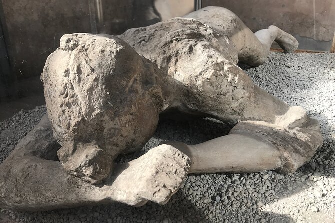 Pompeii Private Tour With an Archaeologist and Skip the Line - 3 Hours - Confirmation and Accessibility
