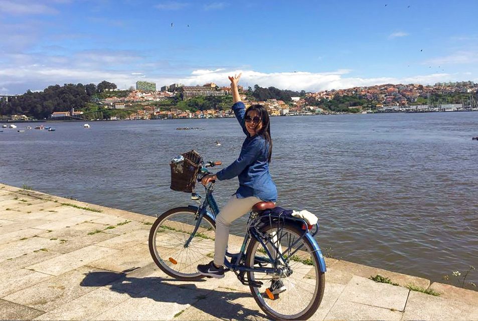 Porto: City Bike Rental - Rental Inclusions