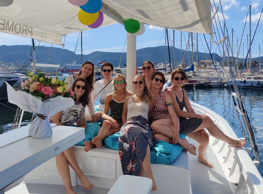 Porto-Vecchio: Boat Tour With Meal and Swim Stops - Tour Inclusions