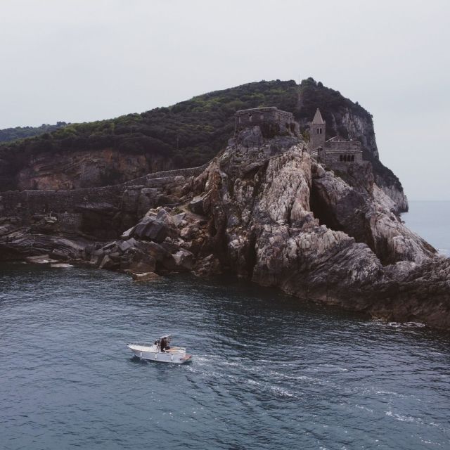 Portovenere: Guided Private Boat Tour With Aperitif - Inclusions of the Tour