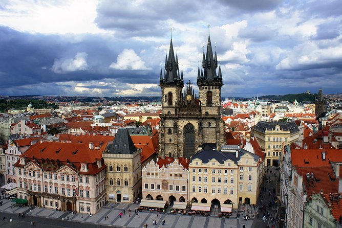 Prague: Bus Tour, Walking Tour, River Cruise and Lunch - Accessibility and Group Size
