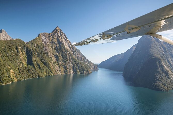 Premium Milford Sound Tour Including Cruise, Flight and Lunch - Scenic Flight Details