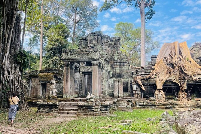 Private 2DAY Tours With Angkor Wat Sunrise and Photographer - Photographer Services