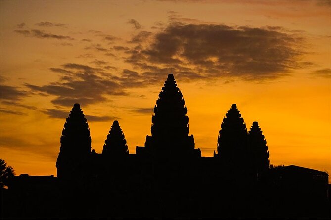 Private Angkor Sunrise Bayon Ta Prohm Bonteay Srie Vip Tour - Inclusions and Amenities