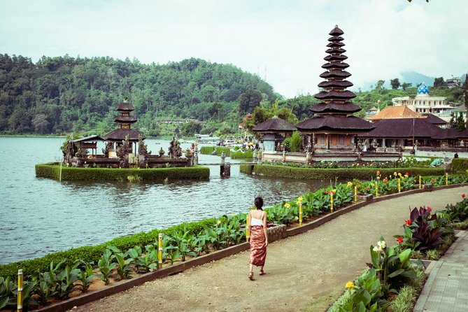 Private Bali Tour: The Most Scenic Places - Handara Gate