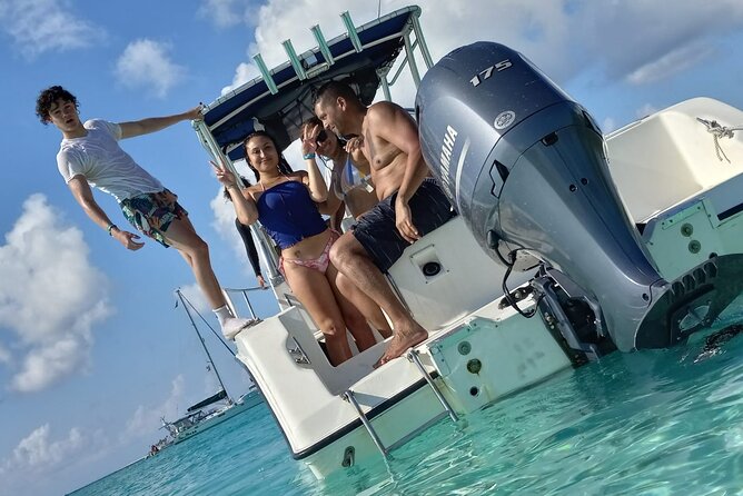 Private Boat Charter With Captain in Nassau and Rose Island - Booking Process