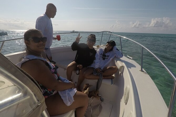 Private Boat Tour in Cayman Islands - Marine Life Interactions