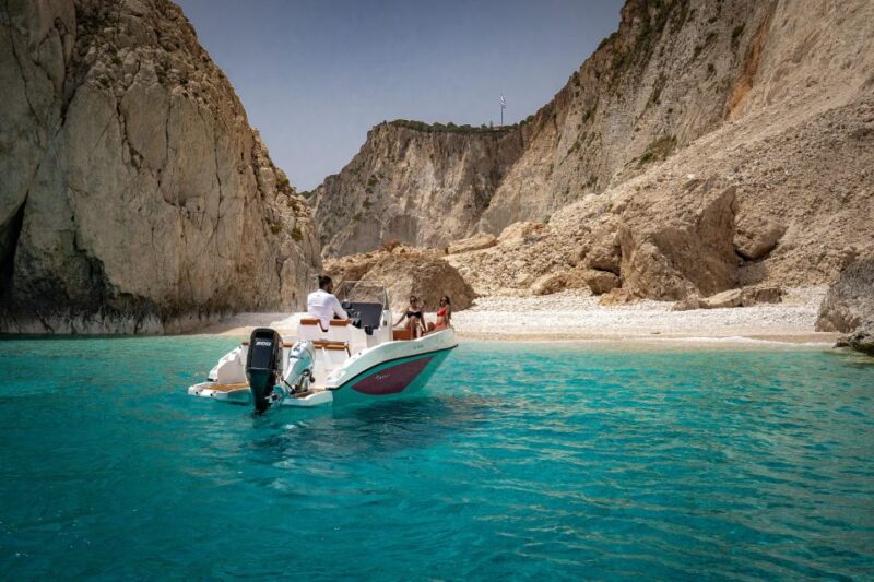 Private Cruise to Marathonisi, KeriCaves & Mizithres (max 9) - Boat Features and Comfort