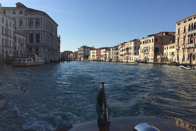 Private Departure,Transfer: Venice Cruise Terminal to Marco Polo Airport - Additional Tips