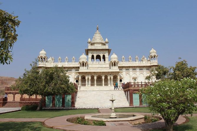 Private Full Day City Tour of Jodhpur - Exploring Umaid Bhawan Palace