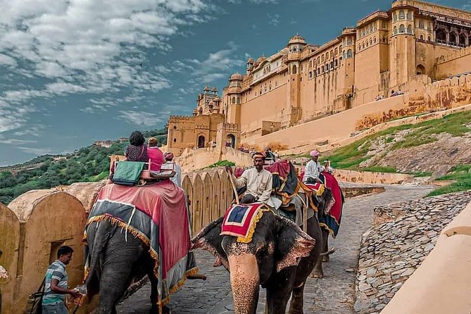 Private Full-Day Jaipur Sightseeing Tour by Car With Driver - Pickup and Drop-off Details