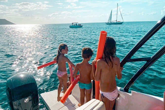 Private Full-Day Speed Boat Tour of St. Martin With Luxury Lunch - Dining at Rainbow Cafe