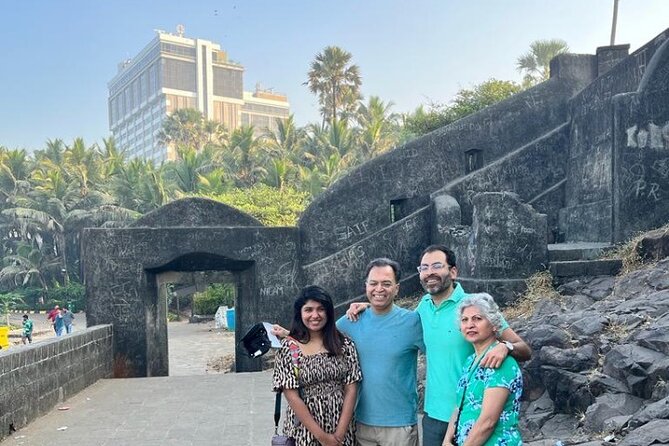 Private Guided Bandra Half Day City Tour in AC Vehicle - Participant Details