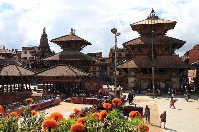 Private Half-Day Tour of Kathmandu Durbar Square and Swayambhunath Temple - Exploring Swayambhunath Temple