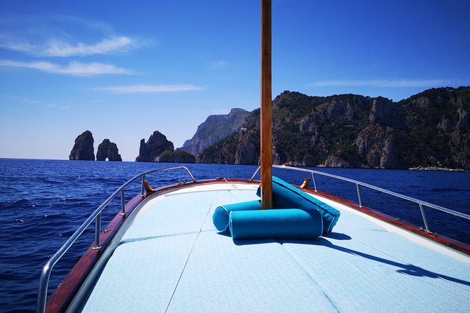 Private Island of Capri by Boat - Snorkeling and Sunbathing