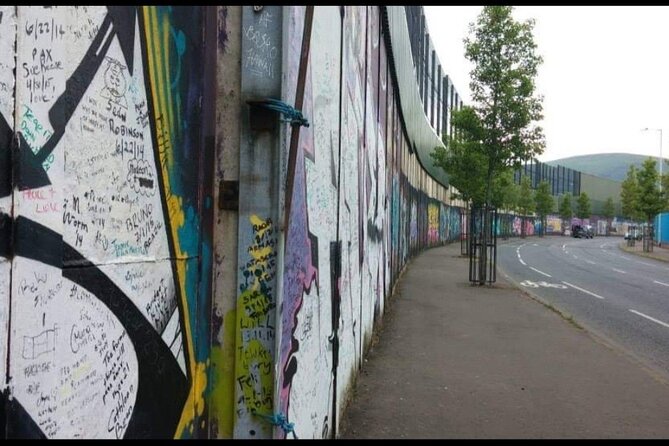 Private Political History & Murals Tour Belfast - Stories of The Troubles