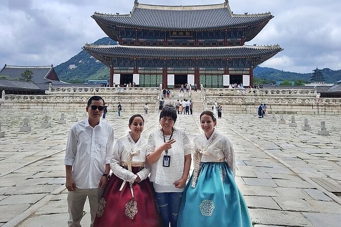 Private Seoul City Tour (Traditional Costume &Admission Included) - Accessibility Features