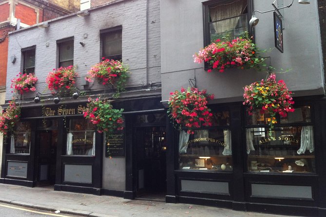 Private Tour of Londons Historic Pubs - Expert Guide Insights