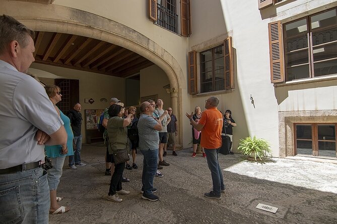 Private Tour: Palma De Mallorca Old Town - Accessibility Features