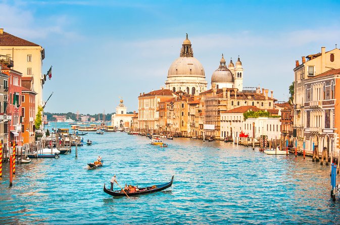 Private Tour: Venice Gondola Ride With Serenade - Meeting and End Points