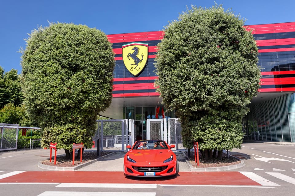Private Transfer From Milan to Florence With Stop Ferrari - Ferrari Museum Visit
