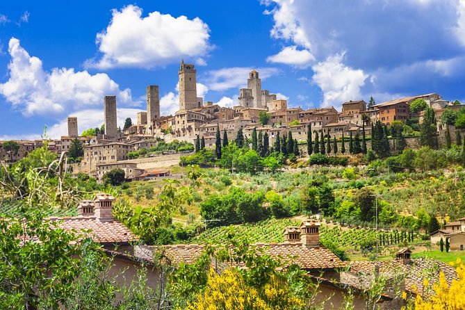 Private Tuscany Tour: Siena, Pisa and San Gimignano From Florence - Admiring San Gimignanos Views