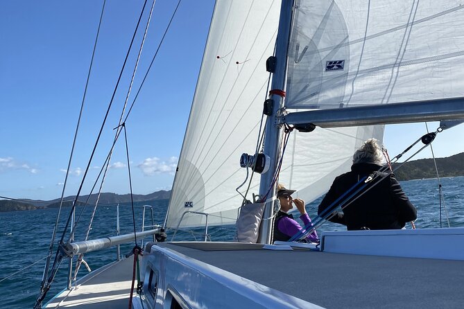 Private Yacht Charter and Island Excursions in the Bay of Islands - Onboard Amenities and Inclusions
