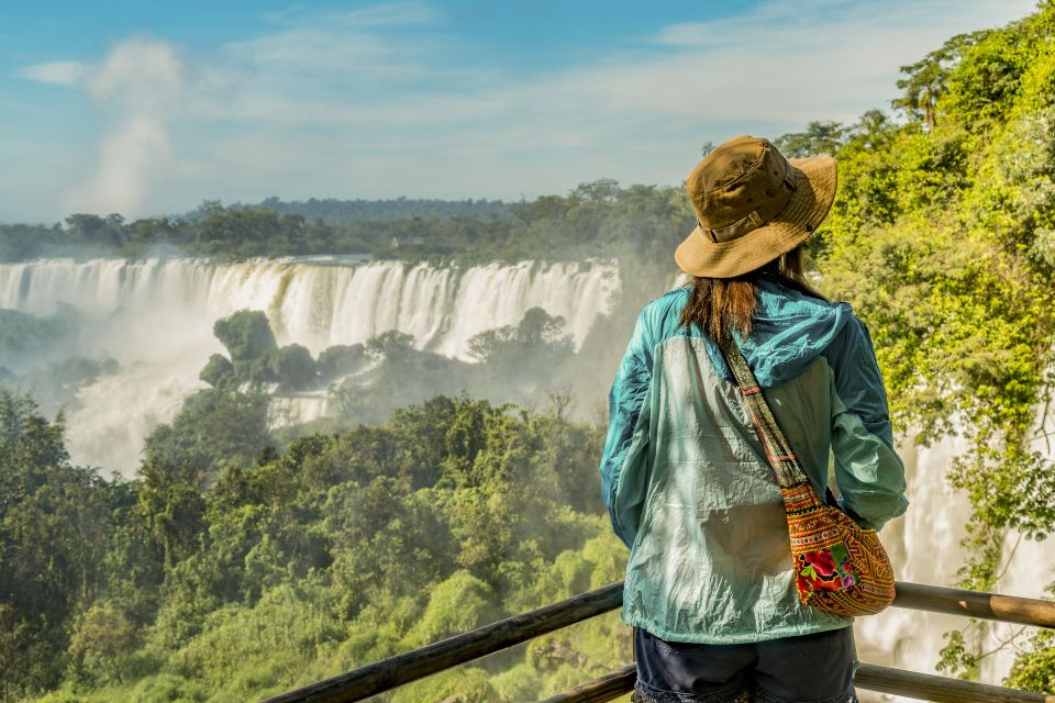 Puerto Iguazú Combo: Iguazu Falls 2 Day Tours + Transfers - Detailed Itinerary Breakdown
