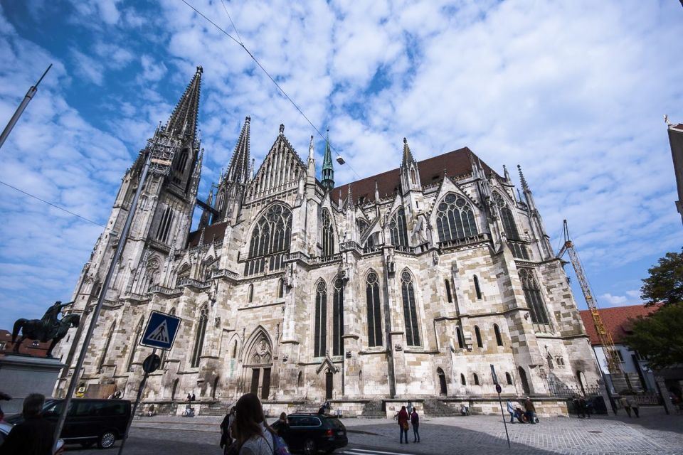 Regensburg: Private Walking Tour With Professional Guide - Old Town Experience