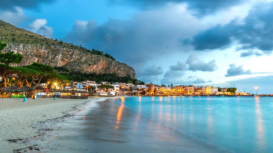 Relax in Mondello and Sanctuary in Monte Pellegrino - Lunch Options in Mondello