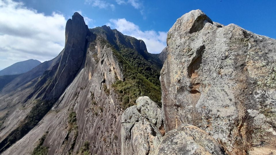 Rio: Three Peaks State Park Guided Hike With Transfer - Park Highlights