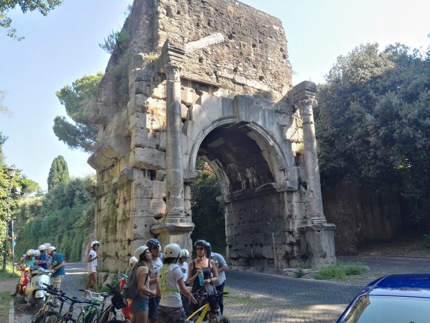 Rome: Appian Way Ebike Tour Aqueducts, Catacombs & Lunch Box - Included in the Tour