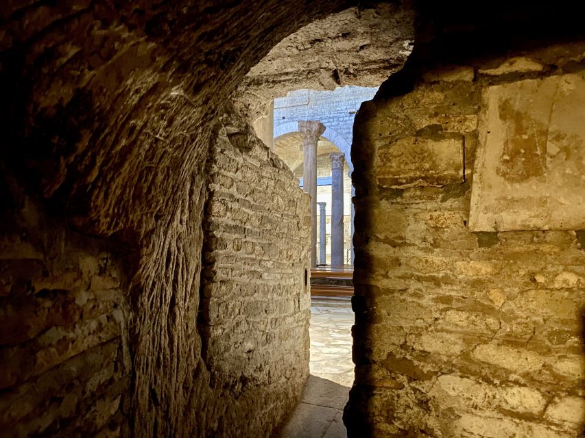 Rome: Catacombs & St Clements Underground Semi-Private Tour - Exploring the Underworld of St. Clements Basilica