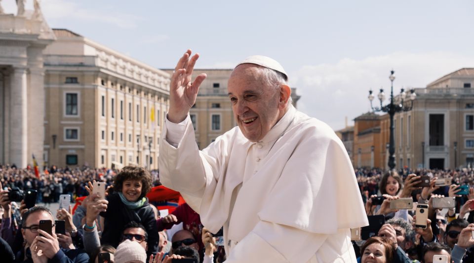 Rome: Escorted Papal Audience Experience With Entry Ticket - Tour Inclusions