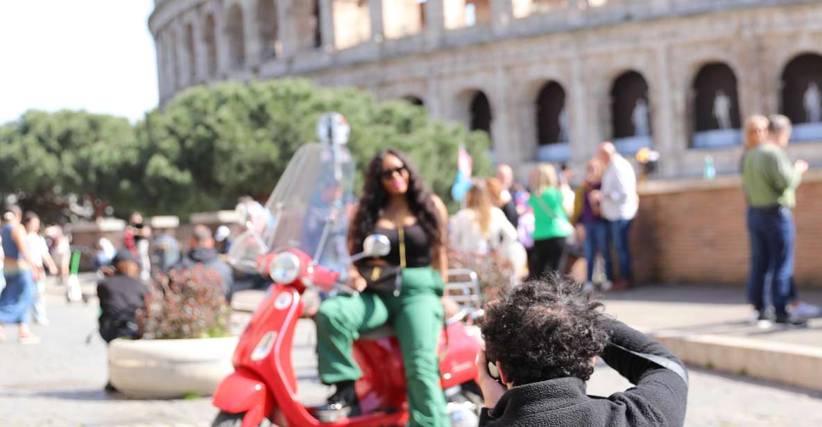 Rome Vespa City Photography Tour - Colosseum Photo Stop