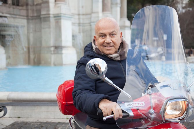 Romes Highlights by Vespa Scooter Private Tour - Unique Vespa Experience