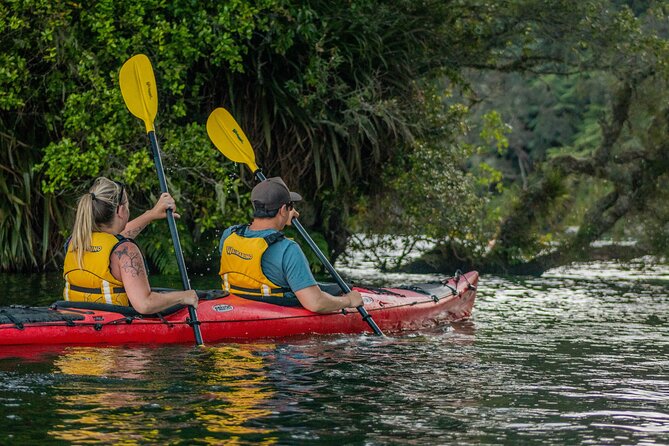 Rotorua: Evening Starlight Gourmet Kayak Tour Glowworms - Pickup and Meeting Details
