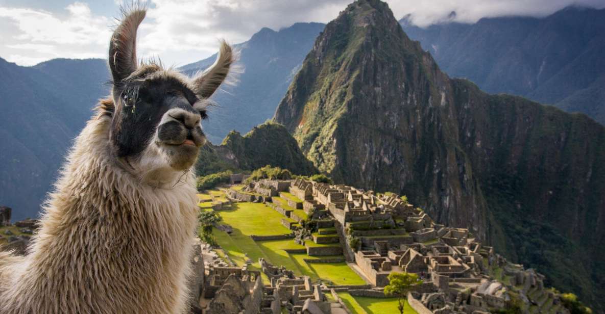 Sacred Valley Connection + Machu Picchu With 3-Star Hotel - Pisac Archaeological Center