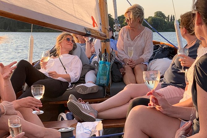 Sailing Trip on the Hamburg Outer Alster - Customer Feedback Overview