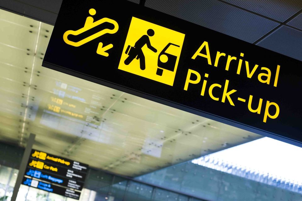 Salento: Pereira Airport Private Transfer Service - Arrival Process