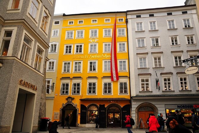 Salzburg Old Town Highlights Private Walking Tour - Meeting Point Details