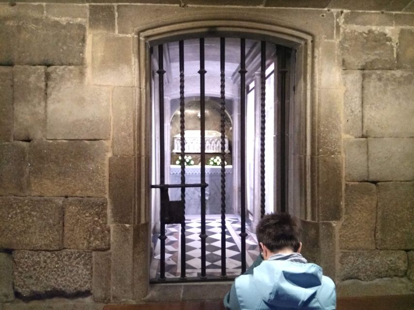 Santiago De Compostela & Valença - Private Tour From Porto - Cultural Significance