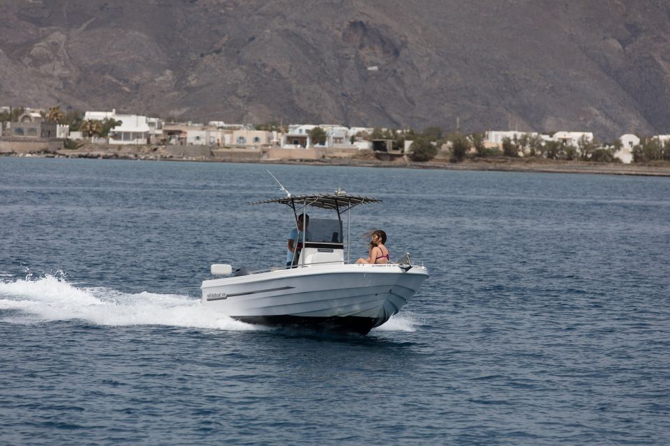 Santorini: Boat Rental With License - Included Amenities and Perks
