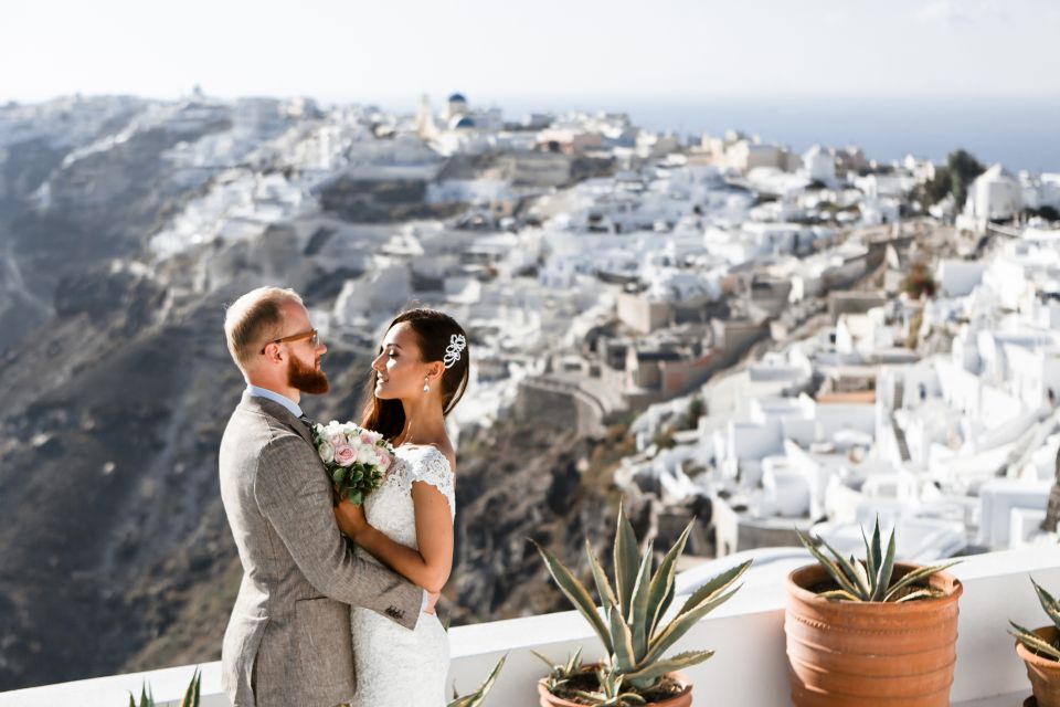 Santorini: Casual Photoshoot by Flying Dress - Stunning Santorini Backdrops