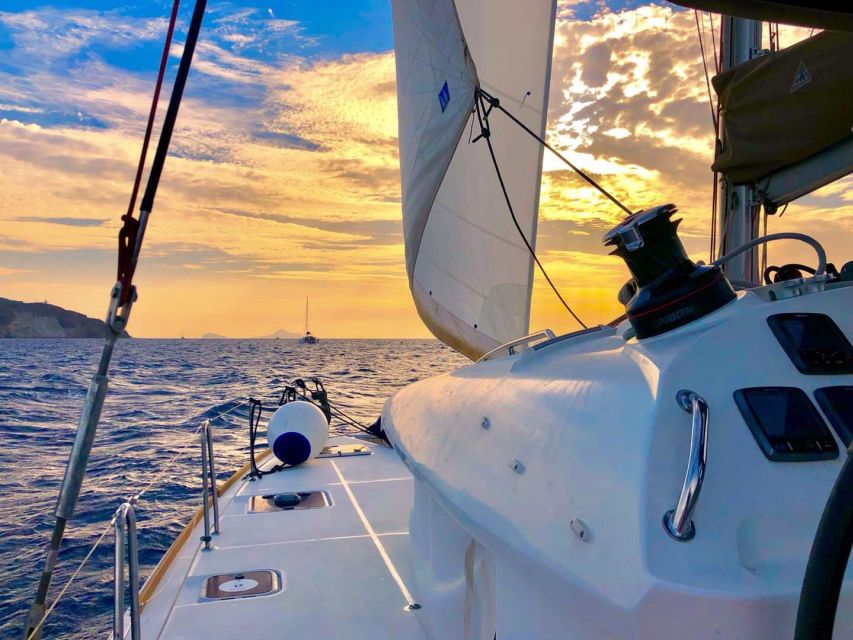 Santorini: Catamaran Cruise With Lunch, Drinks, & Oia Visit - Onboard Experience